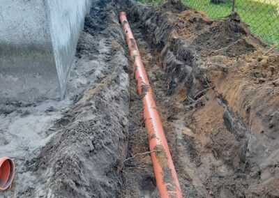 Spadek rury do szamba