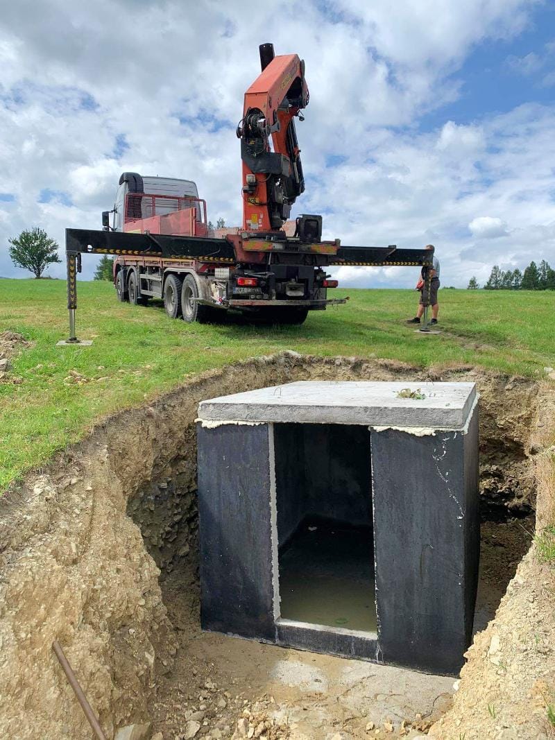 piwniczka betonowa płaska